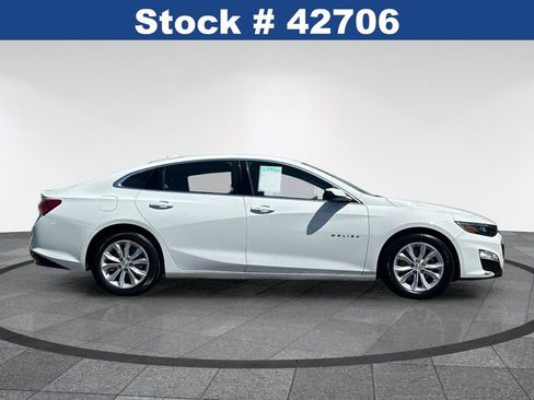 Used 2022 Chevrolet Malibu LT FWD image 4