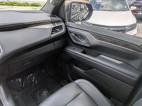 Used 2022 Chevrolet Suburban Z71 AWD/4WD image 43