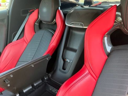Used 2022 Chevrolet Corvette Stingray Preferred Cpe w/ Z51 Performance Package RWD image 35