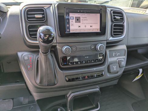 New 2026 RAM ProMaster 1500 w/ Quick Order Package 22G SLT image 9