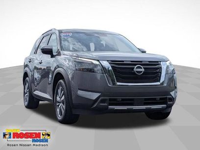 Certified 2025 Nissan Pathfinder SL