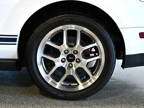 Used 2008 Ford Mustang Shelby GT500 RWD image 19