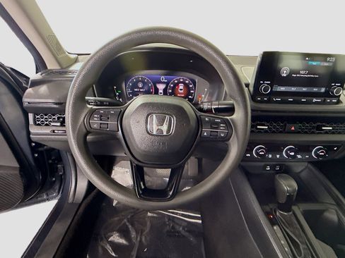 Used 2023 Honda Accord EX image 13
