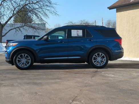 Used 2020 Ford Explorer XLT w/ Equipment Group 202A AWD/4WD image 8