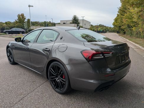Certified 2022 Maserati Ghibli Modena image 3