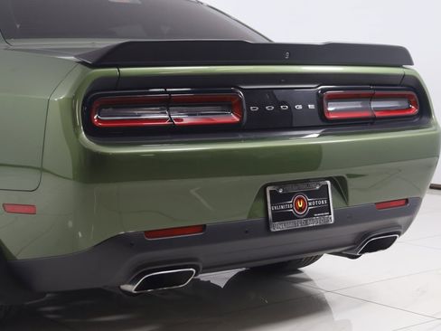 Used 2019 Dodge Challenger R/T Scat Pack w/ Shaker Package image 24