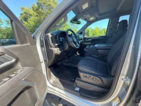 Certified 2025 Chevrolet Silverado 2500 LT w/ Trail Boss Package AWD/4WD image 16