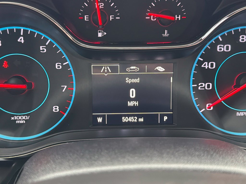 Used 2018 Chevrolet Cruze LT w/ Convenience Package FWD image 12