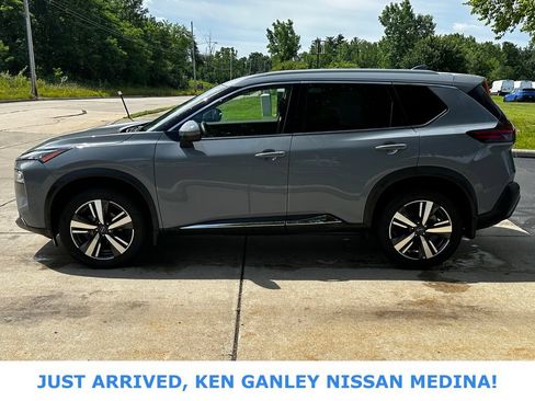 Certified 2023 Nissan Rogue SL AWD/4WD image 6
