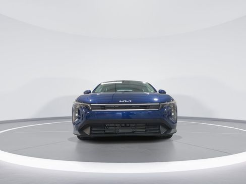 Used 2025 Kia K4 LXS image 3