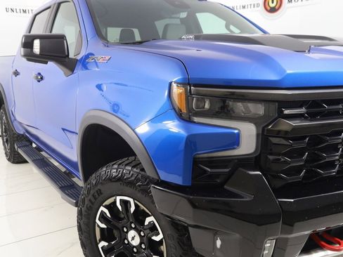 Used 2023 Chevrolet Silverado 1500 ZR2 w/ Technology Package image 18