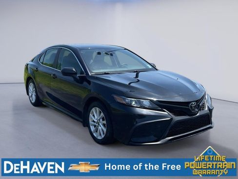 Used 2024 Toyota Camry SE FWD image 8