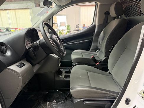 Used 2020 Nissan NV200 SV w/ Back Door Glass Package FWD image 11