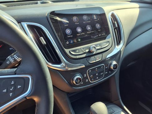Used 2023 Chevrolet Equinox LT FWD image 11