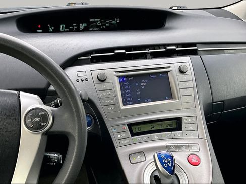 Used 2015 Toyota Prius Two FWD image 7