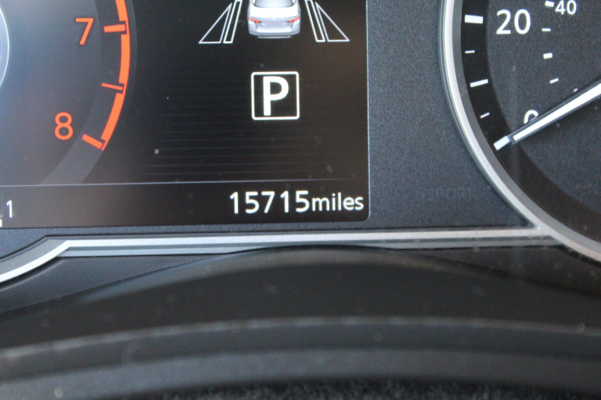 Used 2025 Nissan Versa SR w/ Trunk Package FWD image 27