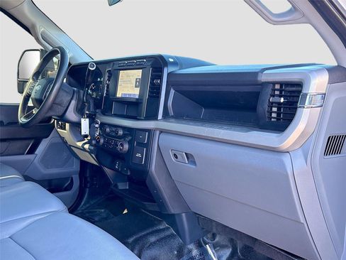 Used 2023 Ford F250 XL w/ FX4 Off-Road Package image 28