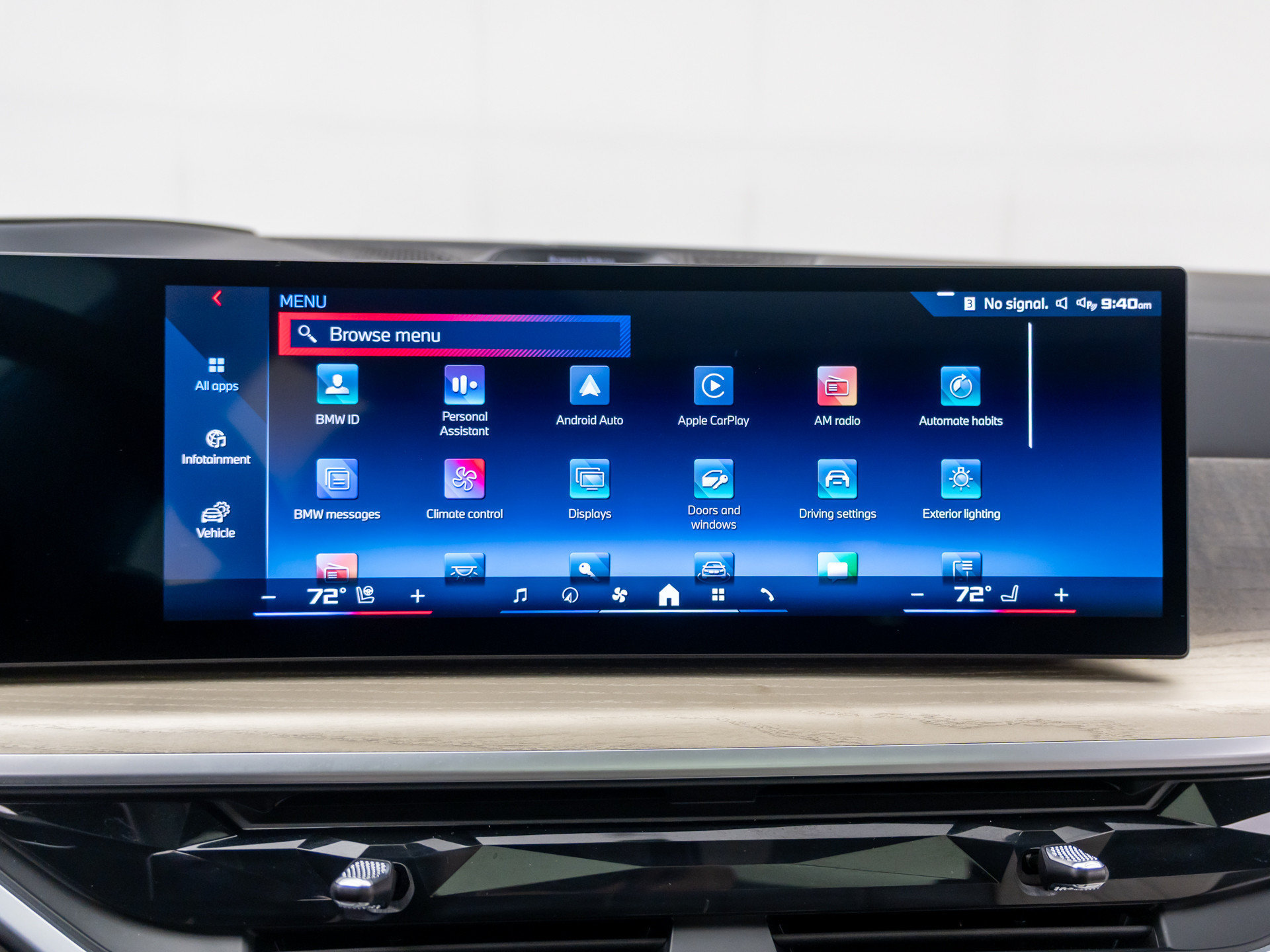 Certified 2025 BMW X7 M60i AWD/4WD image 28