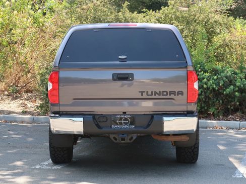 Used 2018 Toyota Tundra SR5 w/ TRD Off Road Package AWD/4WD image 7