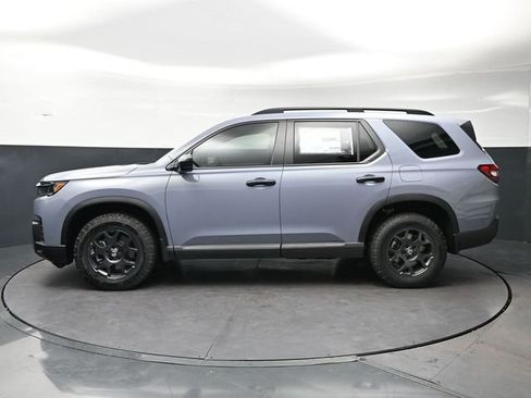 New 2026 Honda Pilot TrailSport image 8