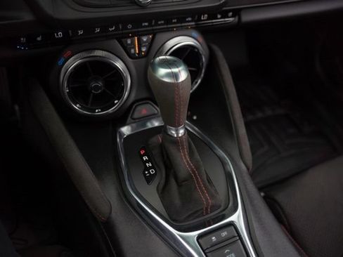 Used 2019 Chevrolet Camaro ZL1 RWD image 27