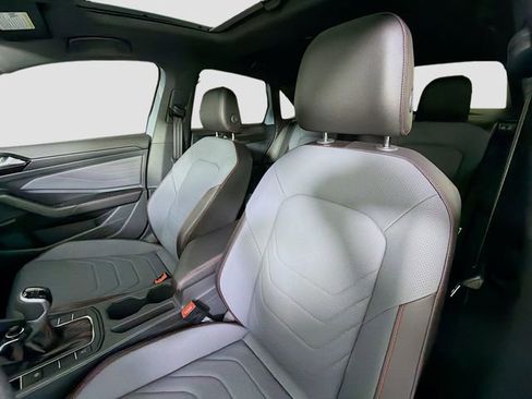New 2026 Volkswagen Jetta GLI Autobahn FWD image 11