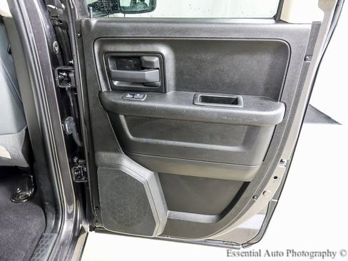 Used 2019 RAM 1500 Express w/ Express Value Package image 22