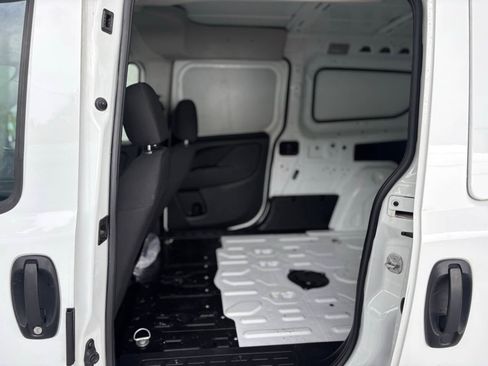 Used 2022 RAM ProMaster City Base 4dr Cargo Mini Van image 18