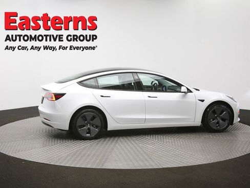 Used 2022 Tesla Model 3 Standard Range image 39
