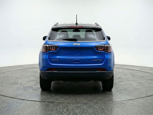 Used 2025 Jeep Compass Limited AWD/4WD image 7
