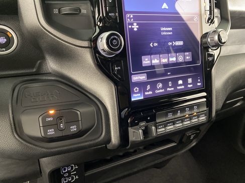 New 2026 RAM 2500 Tradesman AWD/4WD image 31