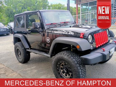 Used 2017 Jeep Wrangler Sport w/ Quick Order Package 24S AWD/4WD image 1
