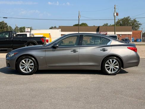 Used 2017 INFINITI Q50 2.0t w/ Moonroof Package AWD/4WD image 6
