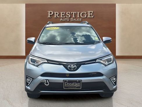 Used 2017 Toyota RAV4 Limited FWD image 17