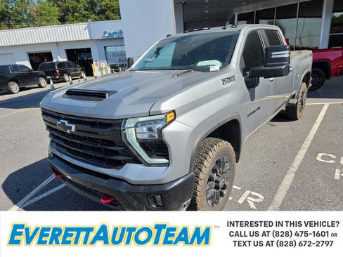 Used 2025 Chevrolet Silverado 2500 LT w/ Trail Boss Package AWD/4WD image 1