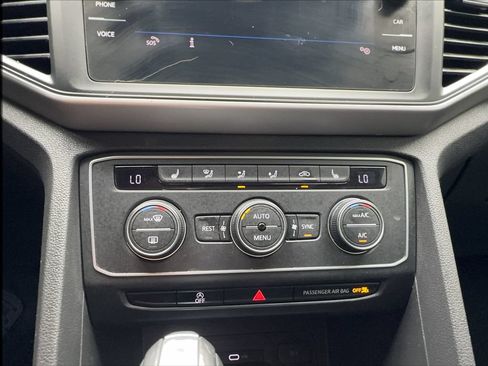 Used 2021 Volkswagen Atlas SE w/ Towing Package FWD image 47