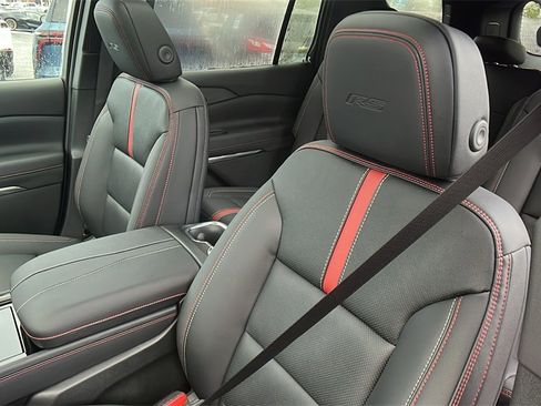 New 2026 Chevrolet Traverse RS w/ LPO, Floor Liner Package image 15