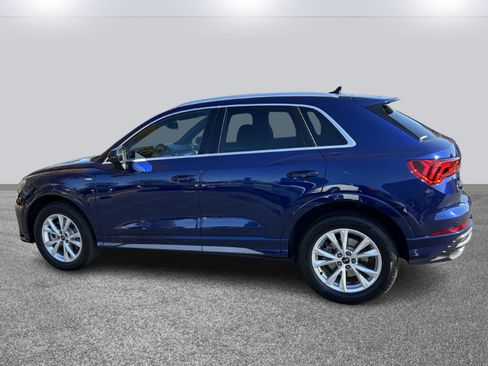 Certified 2025 Audi Q3 2.0T Premium w/ Convenience Package image 6