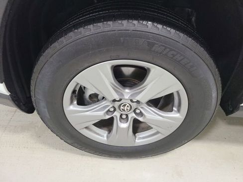 Certified 2024 Toyota RAV4 XLE AWD/4WD image 33