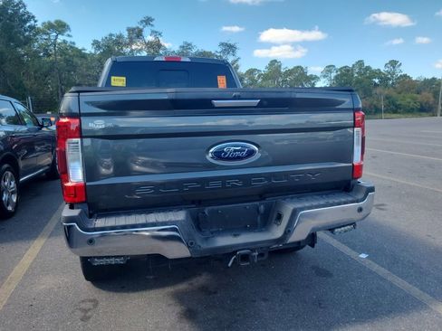 Used 2018 Ford F250 Lariat w/ Chrome Package image 5