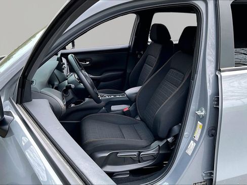 Used 2025 Honda HR-V Sport image 17
