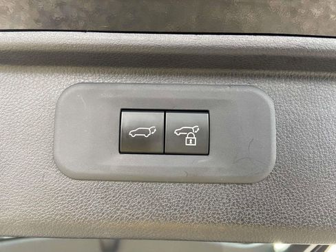 Used 2025 Toyota Grand Highlander AWD Hybrid image 10