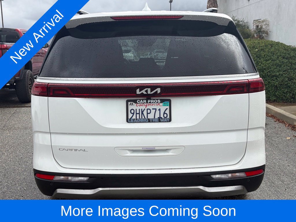 Used 2024 Kia Carnival SX FWD image 3