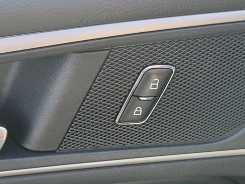 Certified 2023 Ford Edge SEL w/ Convenience Package AWD/4WD image 11