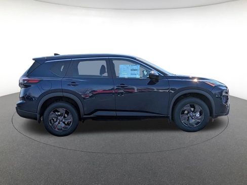 New 2026 Nissan Rogue SV AWD/4WD image 4