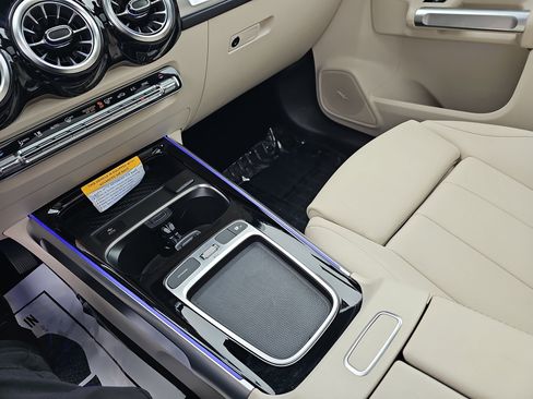 Certified 2025 Mercedes-Benz GLB 250 image 26
