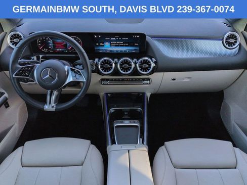 Used 2025 Mercedes-Benz GLA 250 image 16