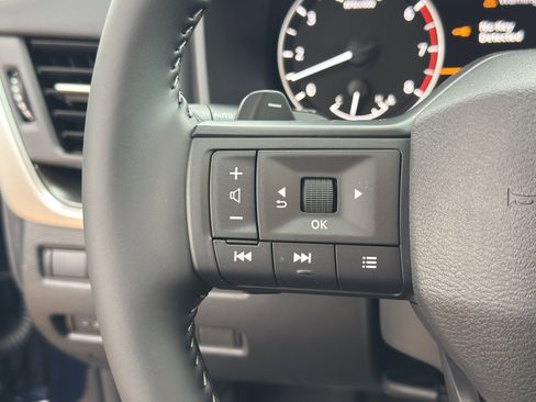 New 2026 Nissan Rogue SV image 17