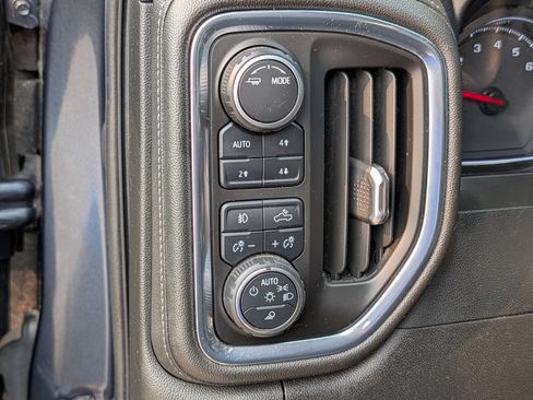 Certified 2022 Chevrolet Silverado 1500 RST AWD/4WD image 16