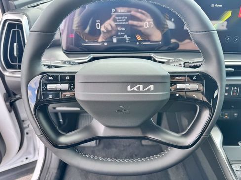 New 2026 Kia Sorento LX FWD image 14